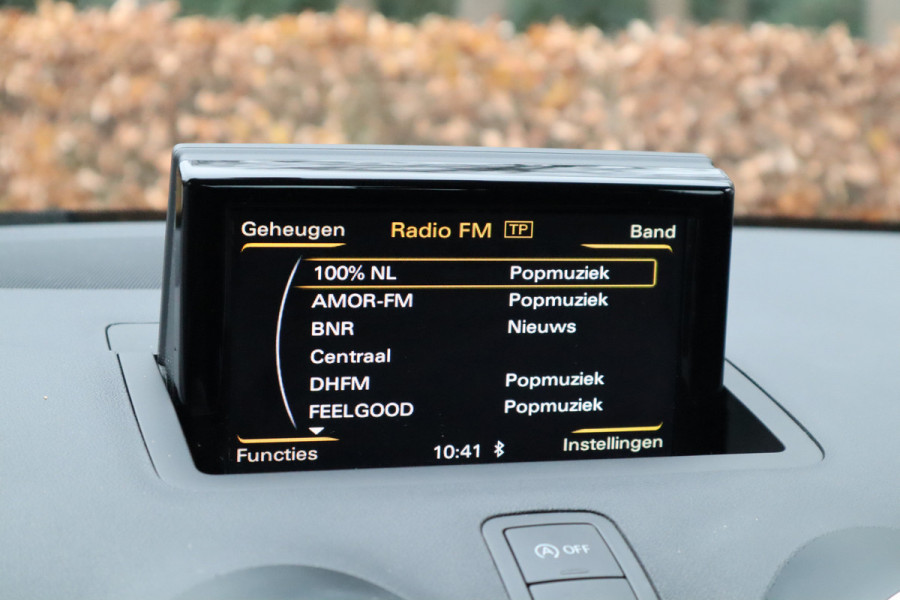 Audi A1 Sportback 1.0 TFSI Adrenalin | S-line | 5drs. | Cruise control |