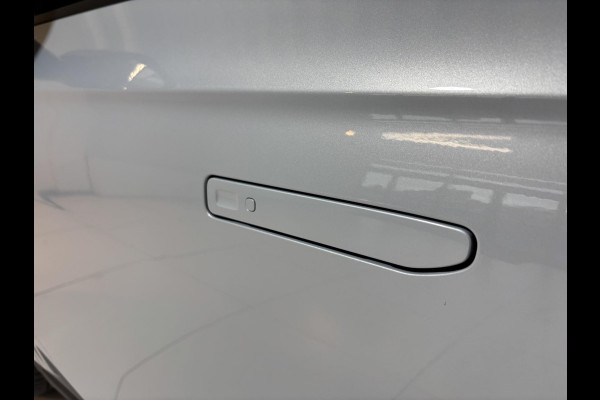 Leapmotor B10 Design ProMax 67.1 kWh 430KM WLTP | Panorama | Navigatie | Elektrische achterklep | Elektrisch bedienbare stoelen | Stoelverwarming | Stoelventilatie