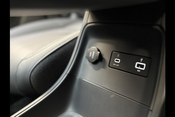 Leapmotor B10 Design ProMax 67.1 kWh 430KM WLTP | Panorama | Navigatie | Elektrische achterklep | Elektrisch bedienbare stoelen | Stoelverwarming | Stoelventilatie