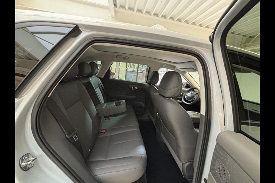 Leapmotor B10 Design ProMax 67.1 kWh 430KM WLTP | Panorama | Navigatie | Elektrische achterklep | Elektrisch bedienbare stoelen | Stoelverwarming | Stoelventilatie