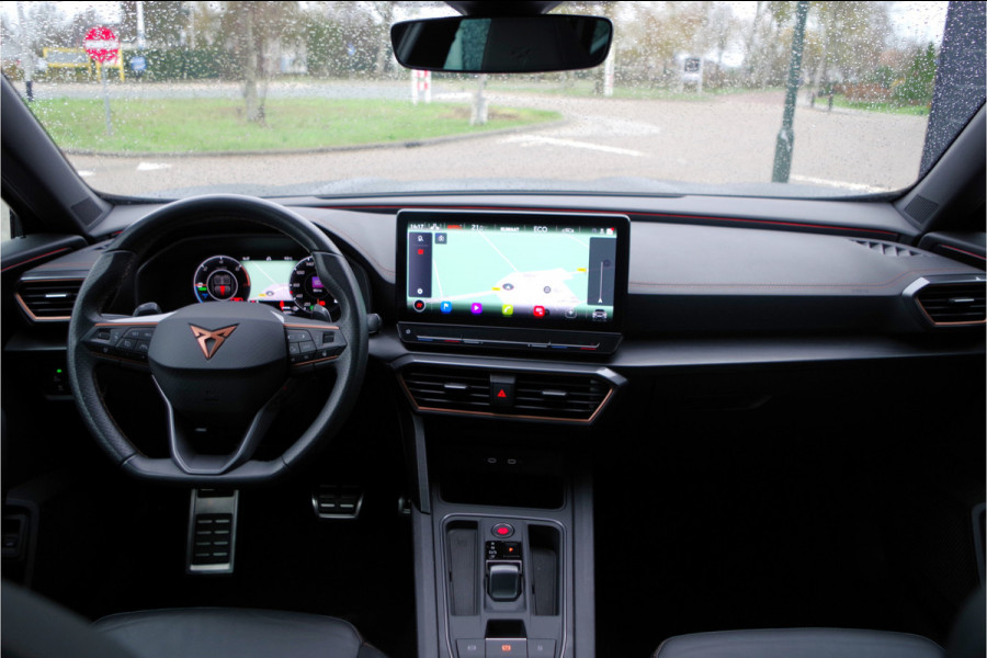 CUPRA Formentor 1.4 e-Hybrid 245 PK VZ Performance, Panoramadak, Leder, Memory, Winterpakket, Camera