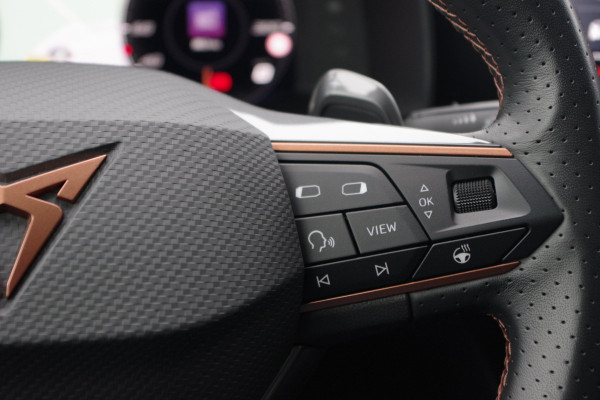 CUPRA Formentor 1.4 e-Hybrid 245 PK VZ Performance, Panoramadak, Leder, Memory, Winterpakket, Camera