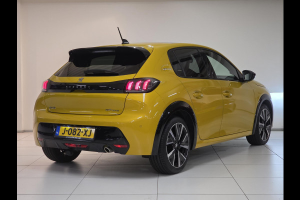 Peugeot 208 1.2 PureTech GT-Line Automaat | Trekhaak | Panoramadak | Navigatie