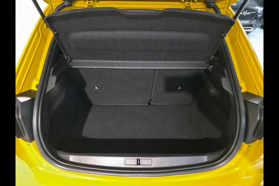 Peugeot 208 1.2 PureTech GT-Line Automaat | Trekhaak | Panoramadak | Navigatie