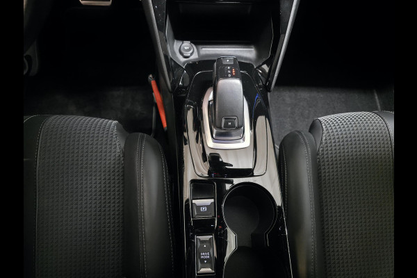 Peugeot 208 1.2 PureTech GT-Line Automaat | Trekhaak | Panoramadak | Navigatie