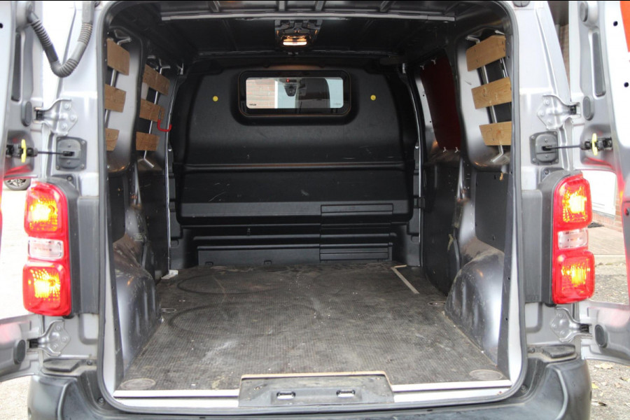 Peugeot Expert 2.0 BlueHDI 122PK L2H1 / Trekhaak / Camera / 3 zits