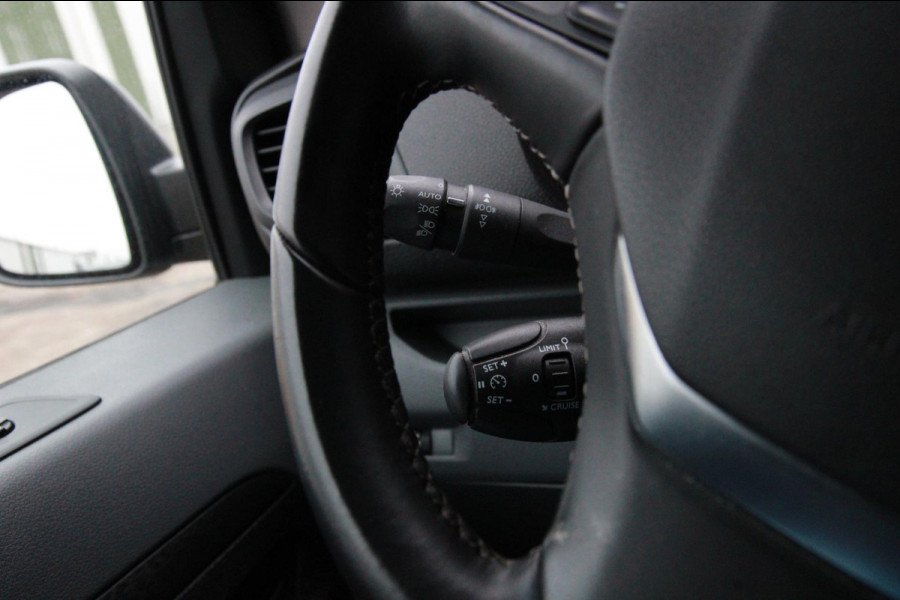 Peugeot Expert 2.0 BlueHDI 122PK L2H1 / Trekhaak / Camera / 3 zits