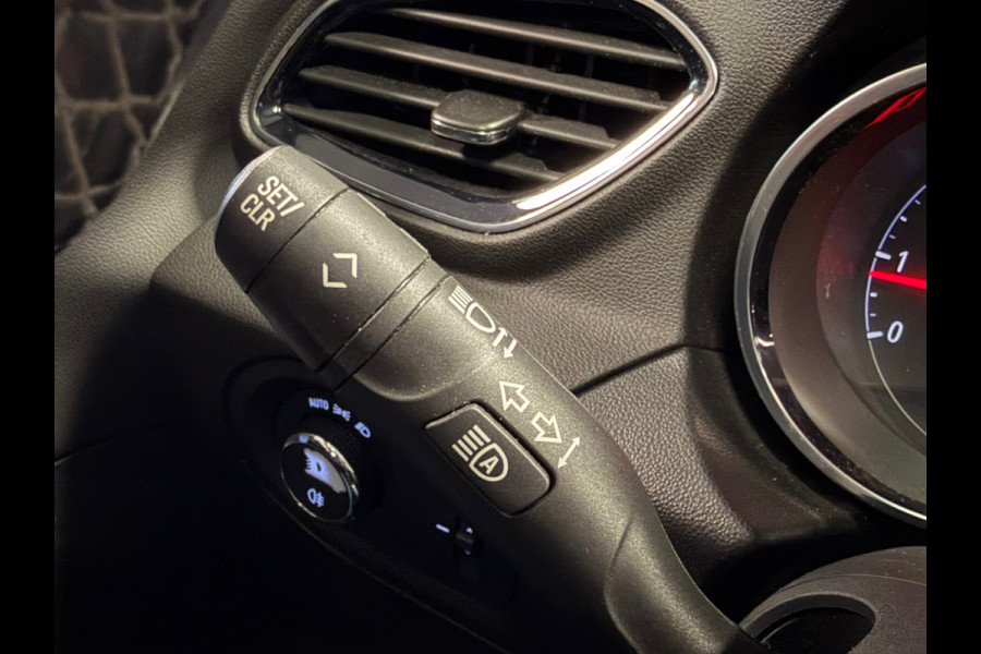 Opel Grandland X 1.2 Turbo Business Executive AUT. PANORAMADAK CRUISE NAVIGATIE APPLE CARPLAY LANE-ASSIST STOEL/STUURVERWARMING