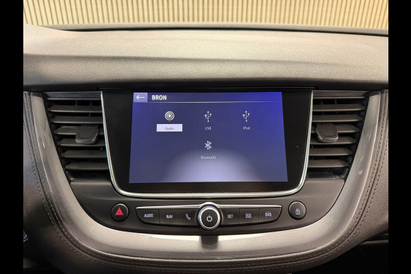Opel Grandland X 1.2 Turbo Business Executive AUT. PANORAMADAK CRUISE NAVIGATIE APPLE CARPLAY LANE-ASSIST STOEL/STUURVERWARMING