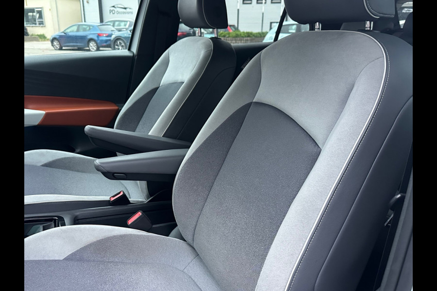 Volkswagen ID.3 First Plus 58 kWh Camera /Stoelverw./ PDC