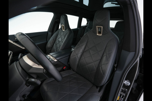 BMW iX xDrive40 High Executive 77 kWh ( 3-Fase ) {SOH-100%} (INCL-BTW) Aut. *PANO | HEAD-UP | HARMAN/KARDON-SURROUND | SOFT-CLOSE | DAB+ | DIGI-COCKPIT | HEATED-COMFORTSEATS | FULL-LED | CARPLAY | TOWBAR | AMBIENT-LIGHT | TOPVIEW | MEMORY-PACK |