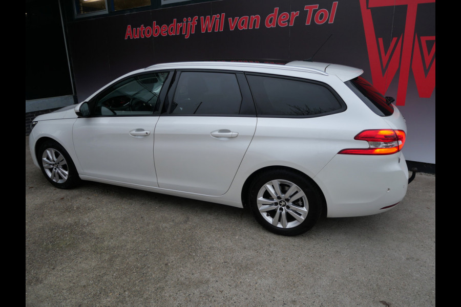 Peugeot 308 SW 1.2 PT EXECUTIVE | PANORAMA | TREKHAAK | CARPLAY | 110 PK | RIEM V.V.!!