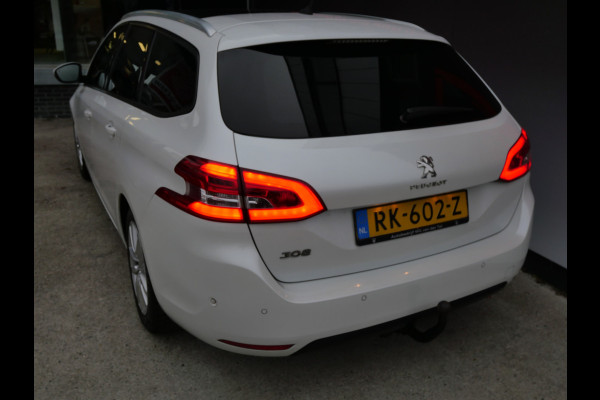 Peugeot 308 SW 1.2 PT EXECUTIVE | PANORAMA | TREKHAAK | CARPLAY | 110 PK | RIEM V.V.!!