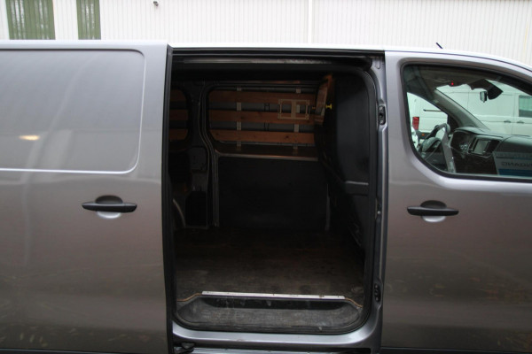Peugeot Expert 1.5 BlueHDI 100PK L2H1 Standard Premium / Trekhaak / App connect