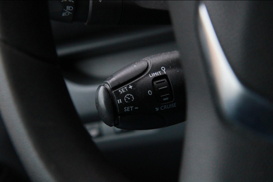 Peugeot Expert 1.5 BlueHDI 100PK L2H1 Standard Premium / Trekhaak / App connect