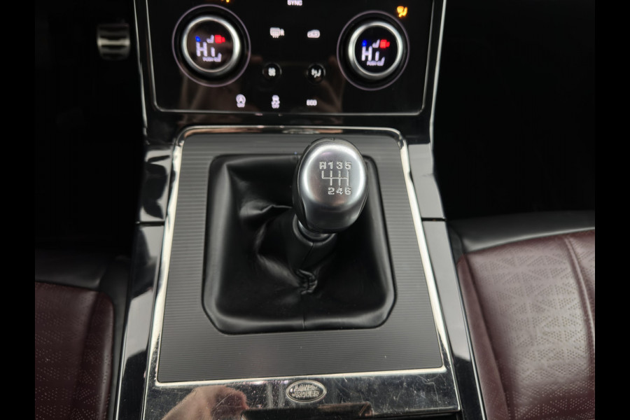 Land Rover Range Rover Evoque 2.0 D150 R-Dynamic *PANO | LEATHER | FULL-LED | NAVI-FULLMAP | CAMERA | KEYLESS | ECC | TOPVIEW | CARPLAY | HEATED-COMFORTSEATS | PDC | CRUISE | PRIVACY-GLASS | 20''ALU*