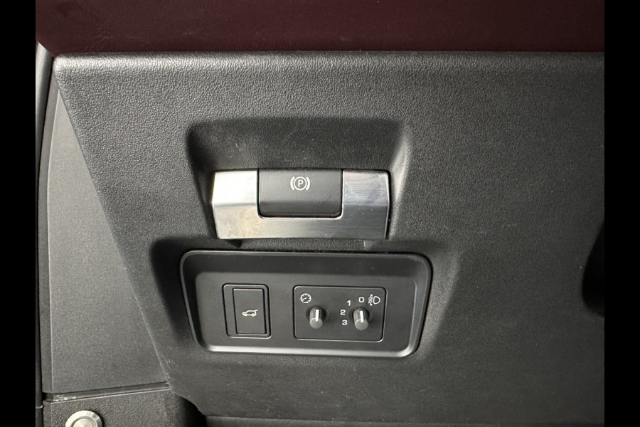 Land Rover Range Rover Evoque 2.0 D150 R-Dynamic *PANO | LEATHER | FULL-LED | NAVI-FULLMAP | CAMERA | KEYLESS | ECC | TOPVIEW | CARPLAY | HEATED-COMFORTSEATS | PDC | CRUISE | PRIVACY-GLASS | 20''ALU*