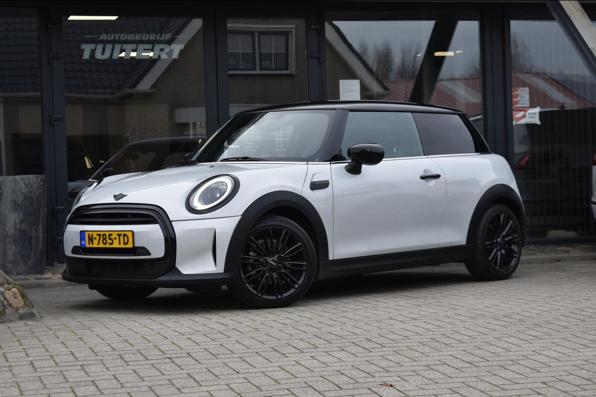 MINI Mini 1.5 Cooper APPLE CARPLAY | STUUR / STOELVERWARMING | DEALER ONDERHOUDEN | SFEERVERLICHTING | NAVIGATIE