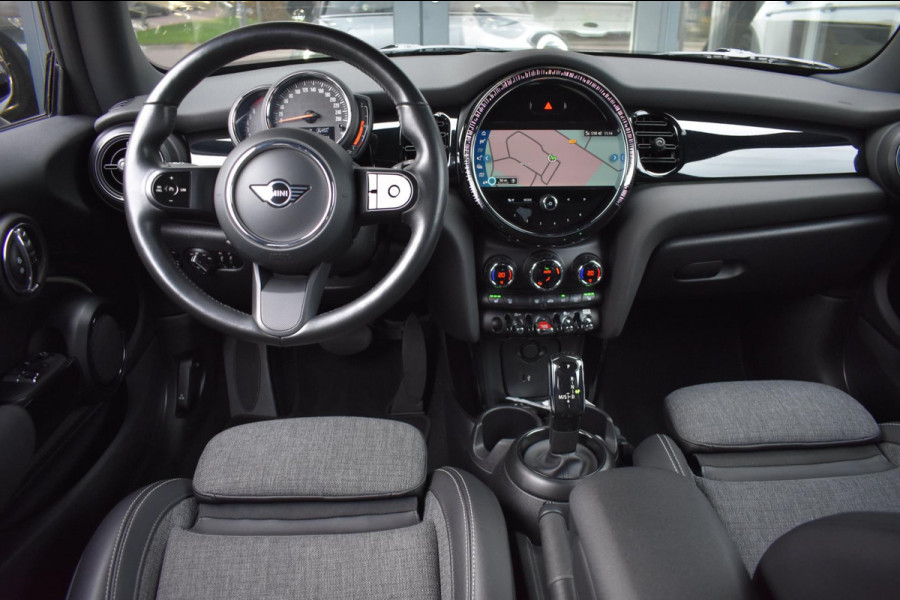 MINI Mini 1.5 Cooper APPLE CARPLAY | STUUR / STOELVERWARMING | DEALER ONDERHOUDEN | SFEERVERLICHTING | NAVIGATIE