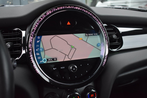 MINI Mini 1.5 Cooper APPLE CARPLAY | STUUR / STOELVERWARMING | DEALER ONDERHOUDEN | SFEERVERLICHTING | NAVIGATIE