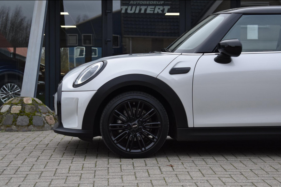 MINI Mini 1.5 Cooper APPLE CARPLAY | STUUR / STOELVERWARMING | DEALER ONDERHOUDEN | SFEERVERLICHTING | NAVIGATIE
