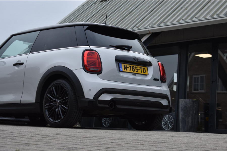 MINI Mini 1.5 Cooper APPLE CARPLAY | STUUR / STOELVERWARMING | DEALER ONDERHOUDEN | SFEERVERLICHTING | NAVIGATIE
