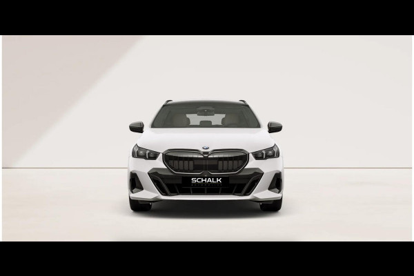 BMW 5 Serie Touring 520i|M-sport|Fisc€70.000|H&K|E-trekhaak|