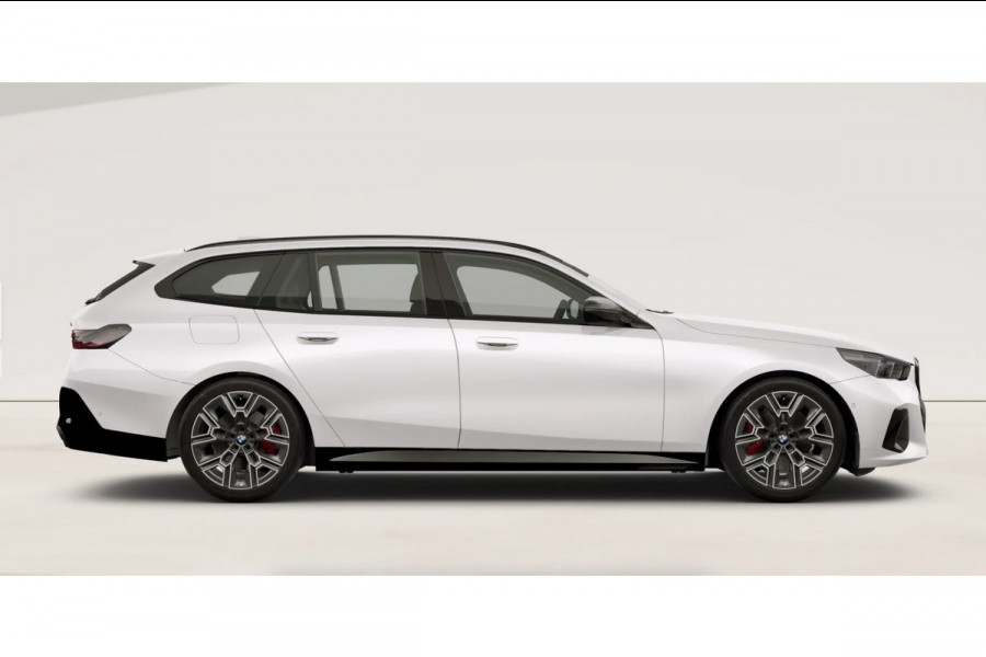 BMW 5 Serie Touring 520i|M-sport|Fisc€70.000|H&K|E-trekhaak|