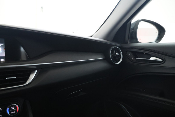 Alfa Romeo Stelvio 2.2d Super Automaat! 190Pk, Leer, Navigatie, Climate,