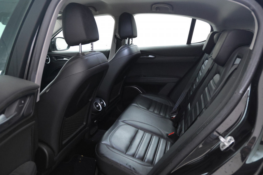 Alfa Romeo Stelvio 2.2d Super Automaat! 190Pk, Leer, Navigatie, Climate,