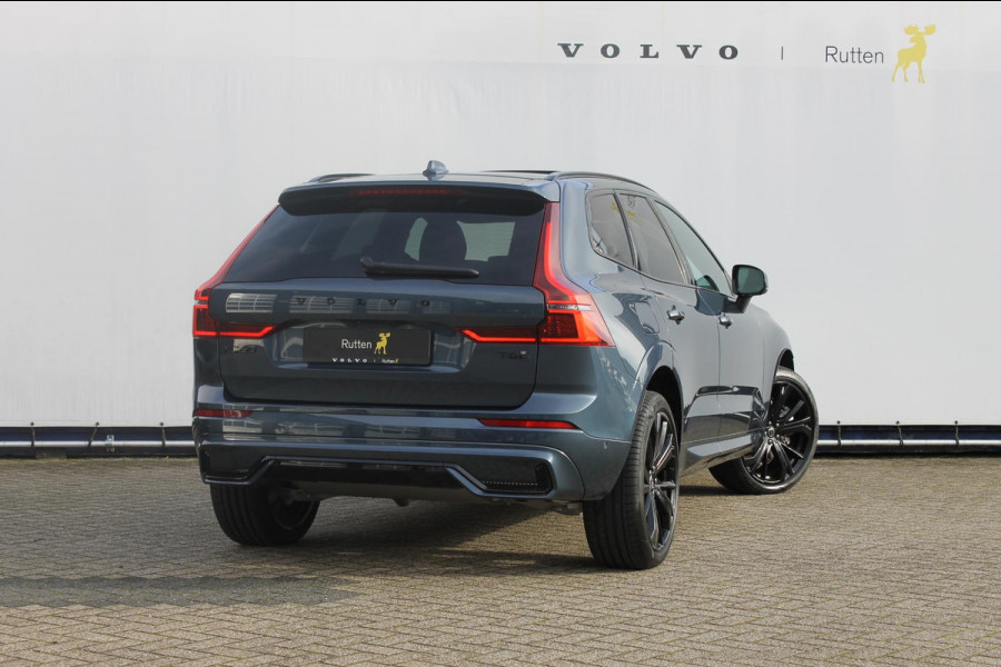 Volvo XC60 T6 350PK Autom Plug-in AWD Plus Black Edition Panoramisch schuif-kanteldak / 360 rondom zicht camera / Harman Kardon Audio / Getinte ramen vanaf de B-stijl