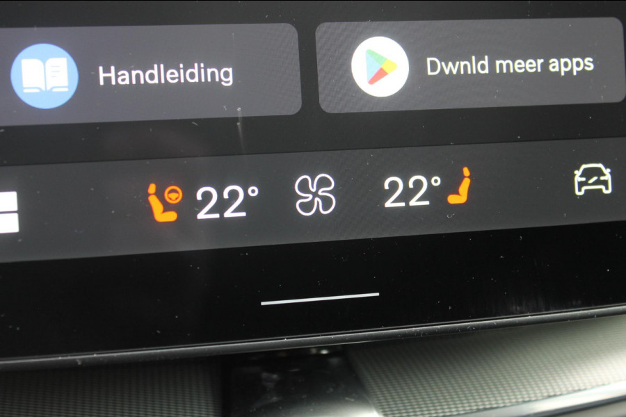 Volvo XC60 T6 350PK Autom Plug-in AWD Plus Black Edition Panoramisch schuif-kanteldak / 360 rondom zicht camera / Harman Kardon Audio / Getinte ramen vanaf de B-stijl