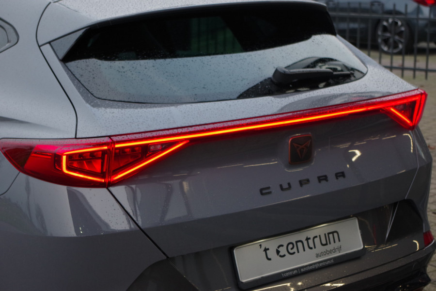 CUPRA Formentor 1.4 e-Hybrid 245 PK VZ Performance, Camera, Kuipstoelen, Adap. Cruise Control