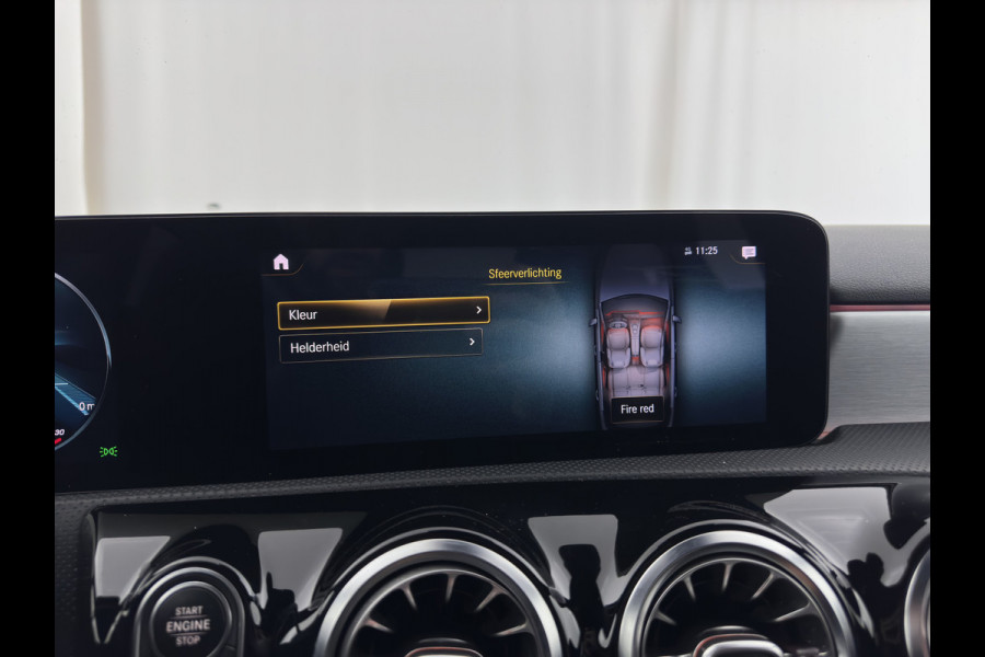 Mercedes-Benz A-Klasse 160 BUSINESS SOLUTION AMG *WIDESCREEN-DIGI-COCKPIT | FULL-LED | LEATHER-MICROFIBRE | CAMERA | ECC | PDC | CRUISE | HEATED-SPORTSEATS | PRIVACY-GLASS | 18"ALU*