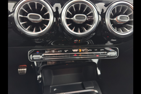 Mercedes-Benz A-Klasse 160 BUSINESS SOLUTION AMG *WIDESCREEN-DIGI-COCKPIT | FULL-LED | LEATHER-MICROFIBRE | CAMERA | ECC | PDC | CRUISE | HEATED-SPORTSEATS | PRIVACY-GLASS | 18"ALU*