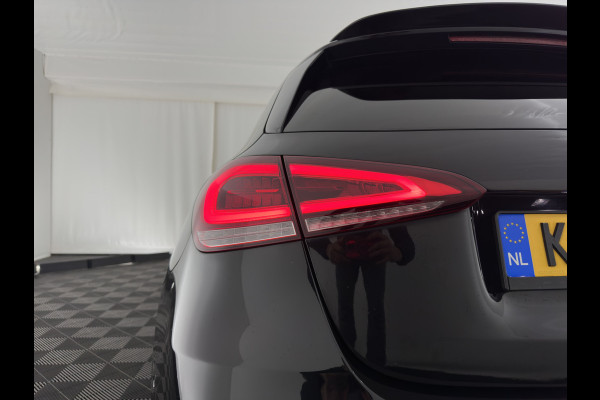 Mercedes-Benz A-Klasse 160 BUSINESS SOLUTION AMG *WIDESCREEN-DIGI-COCKPIT | FULL-LED | LEATHER-MICROFIBRE | CAMERA | ECC | PDC | CRUISE | HEATED-SPORTSEATS | PRIVACY-GLASS | 18"ALU*