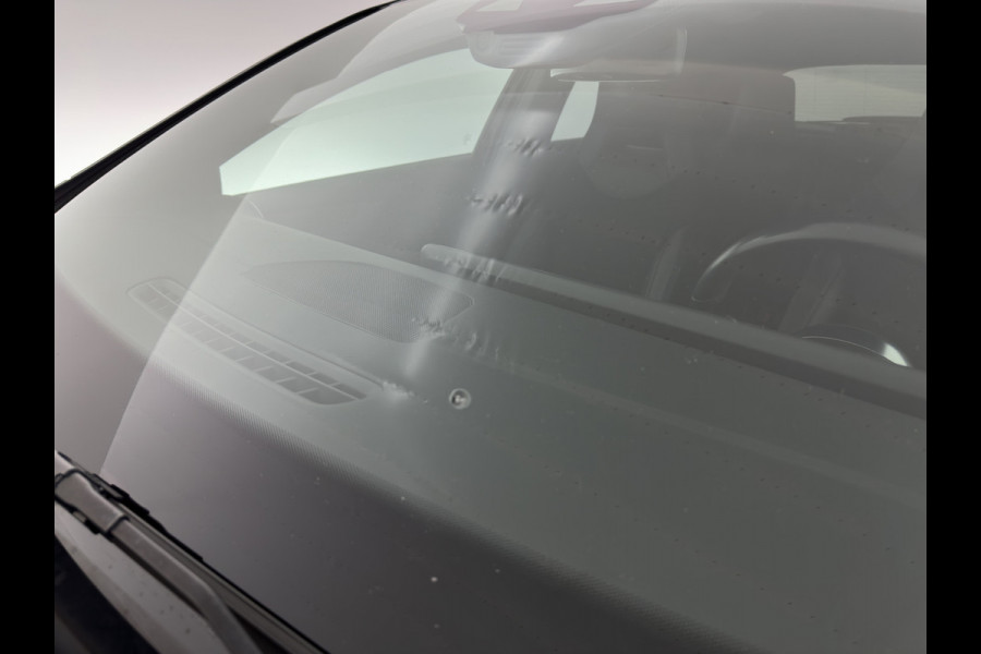 Mercedes-Benz A-Klasse 160 BUSINESS SOLUTION AMG *WIDESCREEN-DIGI-COCKPIT | FULL-LED | LEATHER-MICROFIBRE | CAMERA | ECC | PDC | CRUISE | HEATED-SPORTSEATS | PRIVACY-GLASS | 18"ALU*