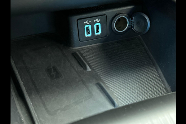 Ford Kuga 2.5 PHEV 225 PK Aut. ST-Line X Adaptive Cruise Control 19" LM Velgen PDC VA + Camera Design Pack Driver Assistance Pack Winter Pack Premium White Metallic Trekhaak