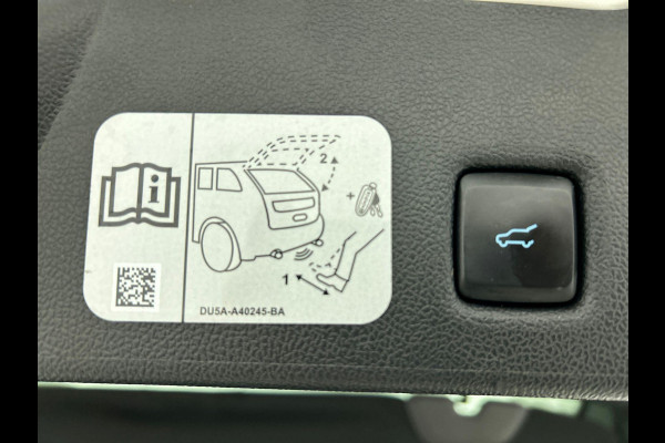 Ford Kuga 2.5 PHEV 225 PK Aut. ST-Line X Adaptive Cruise Control 19" LM Velgen PDC VA + Camera Design Pack Driver Assistance Pack Winter Pack Premium White Metallic Trekhaak