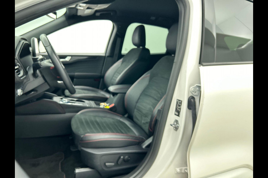 Ford Kuga 2.5 PHEV 225 PK Aut. ST-Line X Adaptive Cruise Control 19" LM Velgen PDC VA + Camera Design Pack Driver Assistance Pack Winter Pack Premium White Metallic Trekhaak
