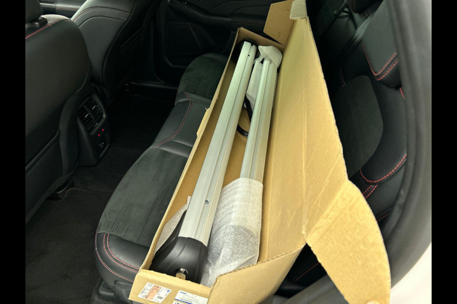 Ford Kuga 2.5 PHEV 225 PK Aut. ST-Line X Adaptive Cruise Control 19" LM Velgen PDC VA + Camera Design Pack Driver Assistance Pack Winter Pack Premium White Metallic Trekhaak