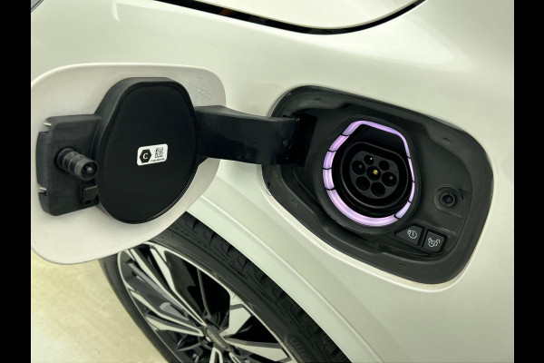 Ford Kuga 2.5 PHEV 225 PK Aut. ST-Line X Adaptive Cruise Control 19" LM Velgen PDC VA + Camera Design Pack Driver Assistance Pack Winter Pack Premium White Metallic Trekhaak