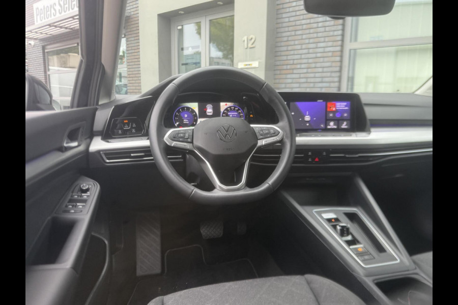 Volkswagen Golf 1.0 eTSI DSG R-Line Acc|Camera|CarPlay|Dodehoek|Navi