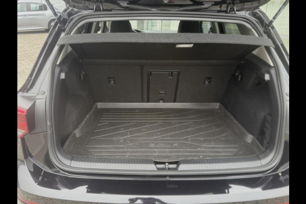 Volkswagen Golf 1.0 eTSI DSG R-Line Acc|Camera|CarPlay|Dodehoek|Navi