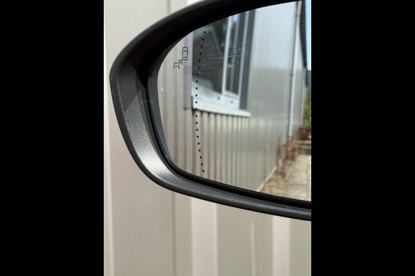 Renault Mégane Estate 1.3 TCe 140 Camera|Dodehoek|Navi|Stoelverwarmd