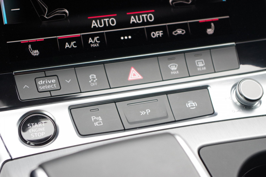 Audi A6 Limousine 55 TFSI e 367 PK Quattro S-Line Competion Pro Line, 360 Camera, Adap. Cruise Control, Stuurverwarming, Carplay