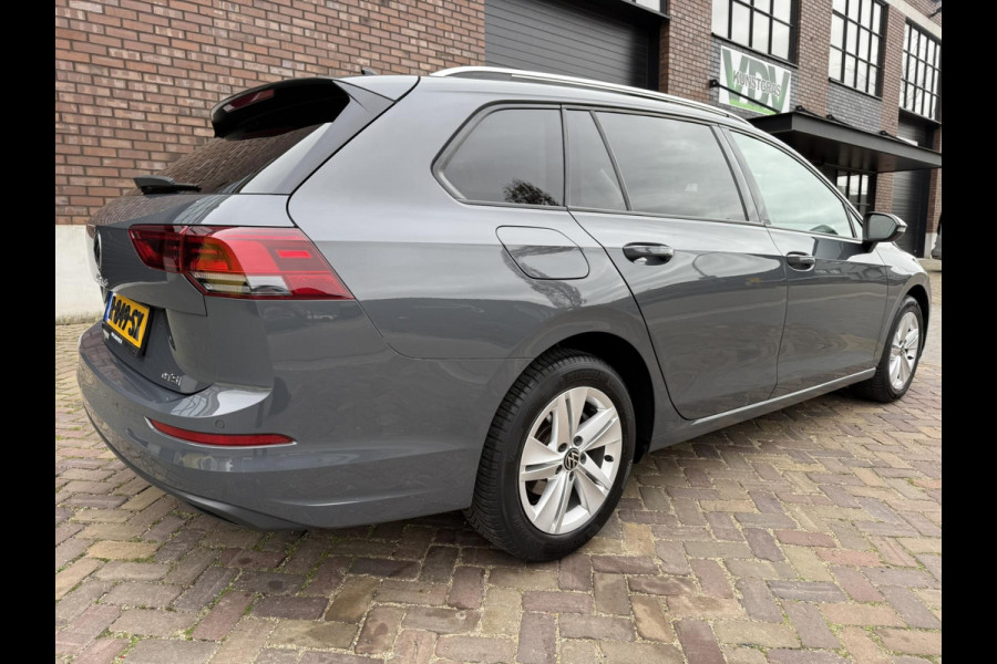 Volkswagen Golf Variant 1.0 eTSI Life / Cruise control adaptief / NAVI + Apple CarPlay - Android / Stuur-Stoel Verwarming + Veloer