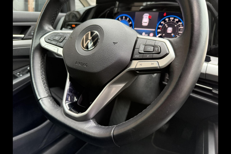 Volkswagen Golf Variant 1.0 eTSI Life / Cruise control adaptief / NAVI + Apple CarPlay - Android / Stuur-Stoel Verwarming + Veloer