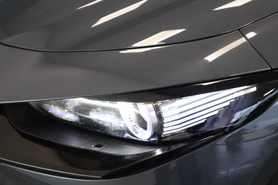 Mazda CX-30 2.0 e-SkyActiv-X M Hybrid Luxury BOSE 19'' 24 maanden garantie mogelijk (*vraag naar de voorwaarden)