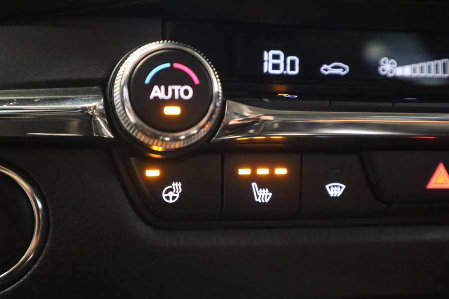 Mazda CX-30 2.0 e-SkyActiv-X M Hybrid Luxury BOSE 19'' 24 maanden garantie mogelijk (*vraag naar de voorwaarden)